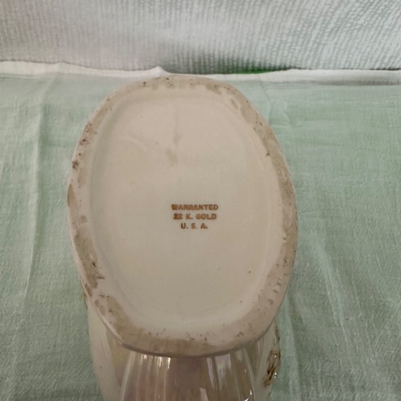 Vintage Pioneer Pottery, Vase with bird and floral design. - Picture 7 of 7